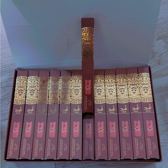 Asad Eau de Parfum Natural Spray - Picture 2 of 2